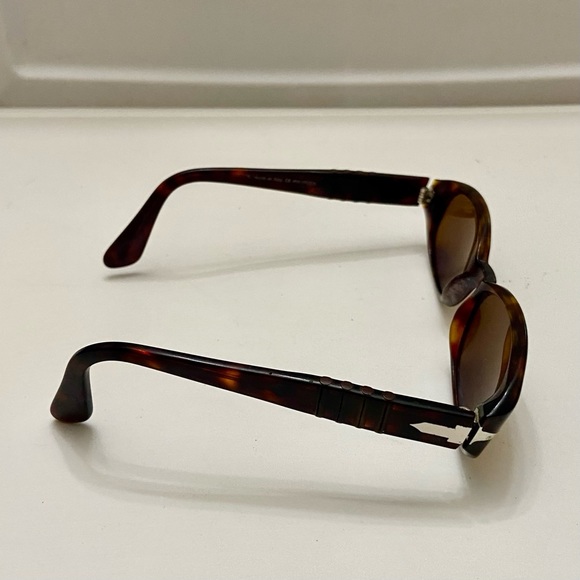 Persol Brown Tortoise Polarized- Made in Italy - Picture 6 of 11